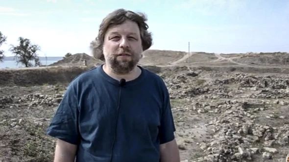 Polsko zadrželo ruského archeologa, který roky nelegálně kopal na Krymu. Peskov se zlobí